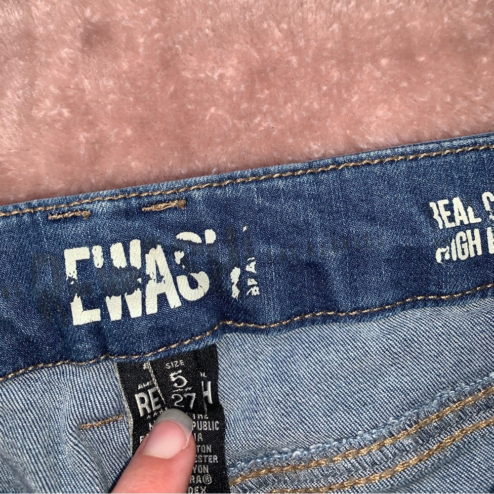 REWASH High Rise Ripped Skinny Jeans ๐ - Picture 6 of 6